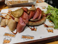 -HUZI虎滋精酿餐吧(京西大悦城店)