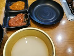 -肉甲韩国木炭烤肉(新壹街1店)