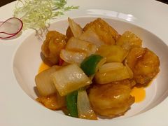 菠萝咕咾虾球-水月周庄铂尔曼酒店-水月荟中餐厅