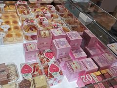 零售区-TOUCH泰奇(金桥长岛路店)