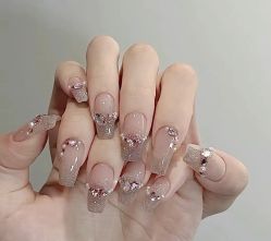 -花系美·美甲美睫精品店