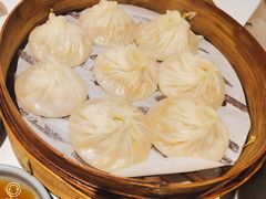 蟹粉小笼包-馋三尺蟹粉小笼(人民广场店)