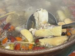 -威邵鸡煲(西华路总店)