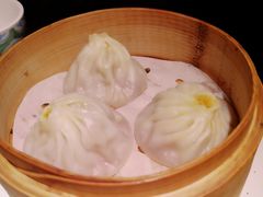 老头儿油爆虾の杭州蟹黄小笼包-老头儿油爆虾·知味杭州(爱琴海购物中心)