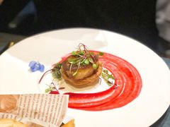 香煎鹅肝配无花果酱-YUE·6·西式融合餐厅(外滩六号店)