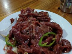 -五指山生态小黄牛(皮皮虾海鲜广场店)