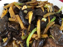 -北京龙庆四季香农家饭庄·灶台鱼·碳烤虹鳟鱼(龙庆峡店)