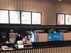 -星巴克(金华东阳银泰城店)