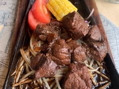 铁锄牛肉-穹六人间 people 6(岳阳路店)