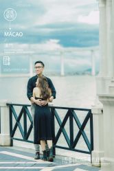 -现代经典婚纱摄影