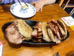 -老天桥酱肉烧饼夹肘子(天桥店)