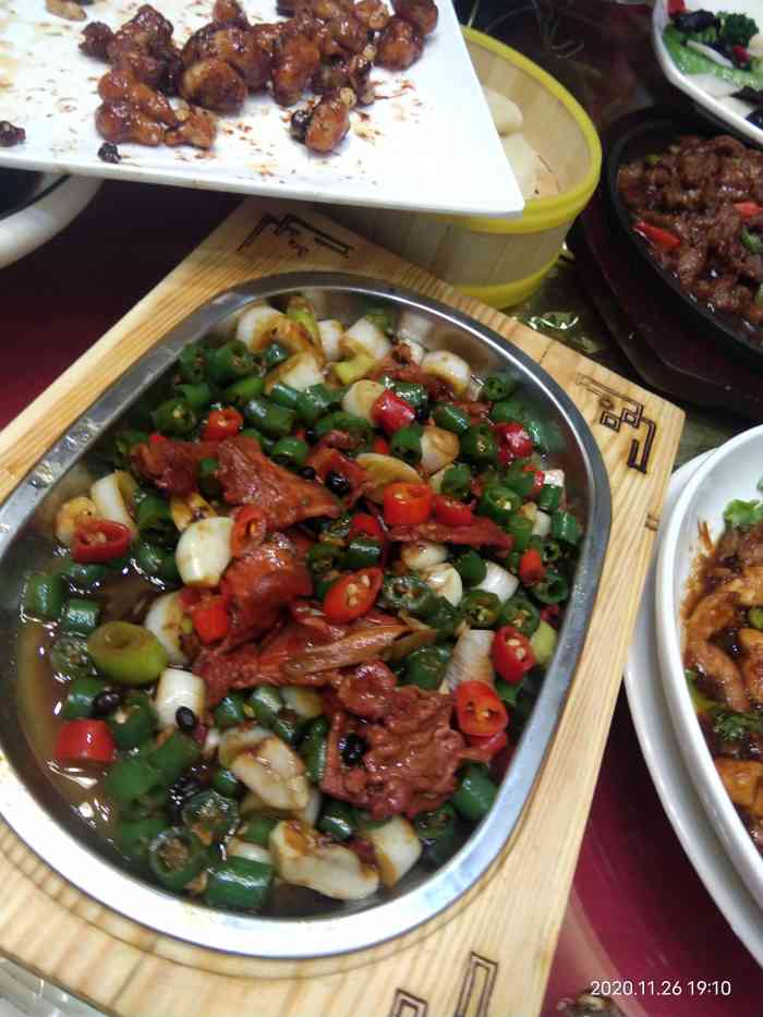 悦来悦好饭店-"开业不久的一家店,面积很大,菜品很多,主.