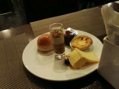蛋糕西点-华美达酒店-无国界自助餐厅