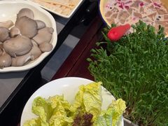 -洞子口重庆鲜货火锅(楚翘城旗舰店)