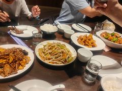 -泉畔人家·老济南经典鲁菜(大明湖店)