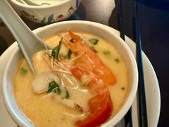 -大头虾越式风味餐厅(光明广场店)