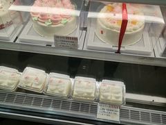 -红宝石·鲜奶小方·海派西点房(金杨店)