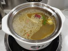 -苏小北旋转小火锅(鲁商广场店)