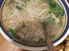 -云阿蛮云南生烫牛肉米线(奉贤路店)