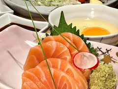 三文鱼腩刺身-小山日本料理(电子大厦店)