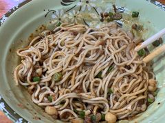 -阿宽豌杂面(华油路138号居民大院店)