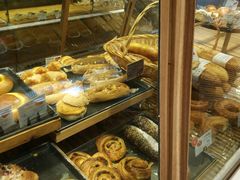 面包甜点陈列柜-巴黎贝甜(龙江店)