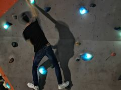 -滨江攀岩