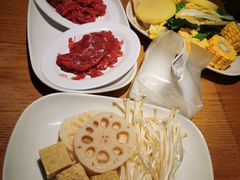 -牛满溢·自助潮汕鲜牛肉火锅(龙汇路店)