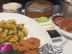 -梅利汴京烤鸭•开封豫菜地标店(东大街店)