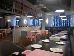 餐具摆设-樱花里音乐餐吧·牛扒椰子鸡(东圃店)