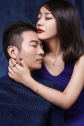 -onlygirl摄影美学馆高端定制(江滩店)