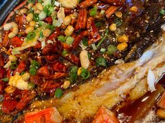 -鸣记脆皮烤鱼·海鲜烤鱼(三八广场店)