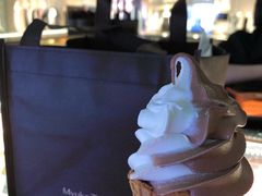 72%黑巧克力软冰淇淋-布歌东京(金融街购物中心店)