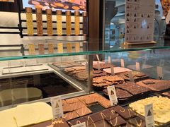 -Laderach 莱德拉(上海环贸iapm店)