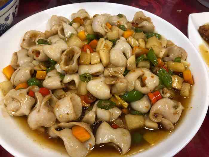 赣南饭店-"比较地道的赣南菜,老乡可以不回赣州就能吃.