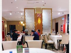 大堂-老人和饭店(打浦路店)