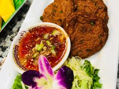 -光海鲜鱼翅餐厅(叻差拉披色路店)