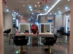 -Kraemer Paris  苏豪路易士·嘉玛发廊