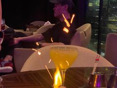 -OZONE 顶楼酒吧(香港丽思卡尔顿酒店)