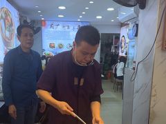 -府广阿婆牛杂