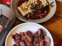 -老鼎万春卤菜(五代传承创始老店)