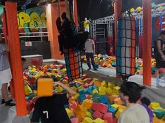 -嗨马乐动室内潮玩运动·团建·轰趴·桌游(南丰汇店)