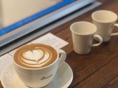 拿铁-LEO CAFE