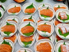 -雍容荟活帝王蟹活龙虾自助(苏宁旗舰店)