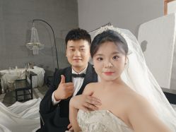 -城市花园婚纱摄影