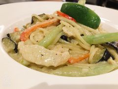 青咖喱鸡肉意面-UPPER KITCHEN(延安路店)