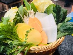 -灶知轩湘西石锅鱼(万佳广场店)