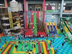 -蒙特利亲子乐园