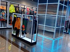 -永旺黄岛购物中心