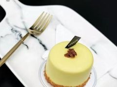 -UNI UNI(环亚凯瑟琳店)